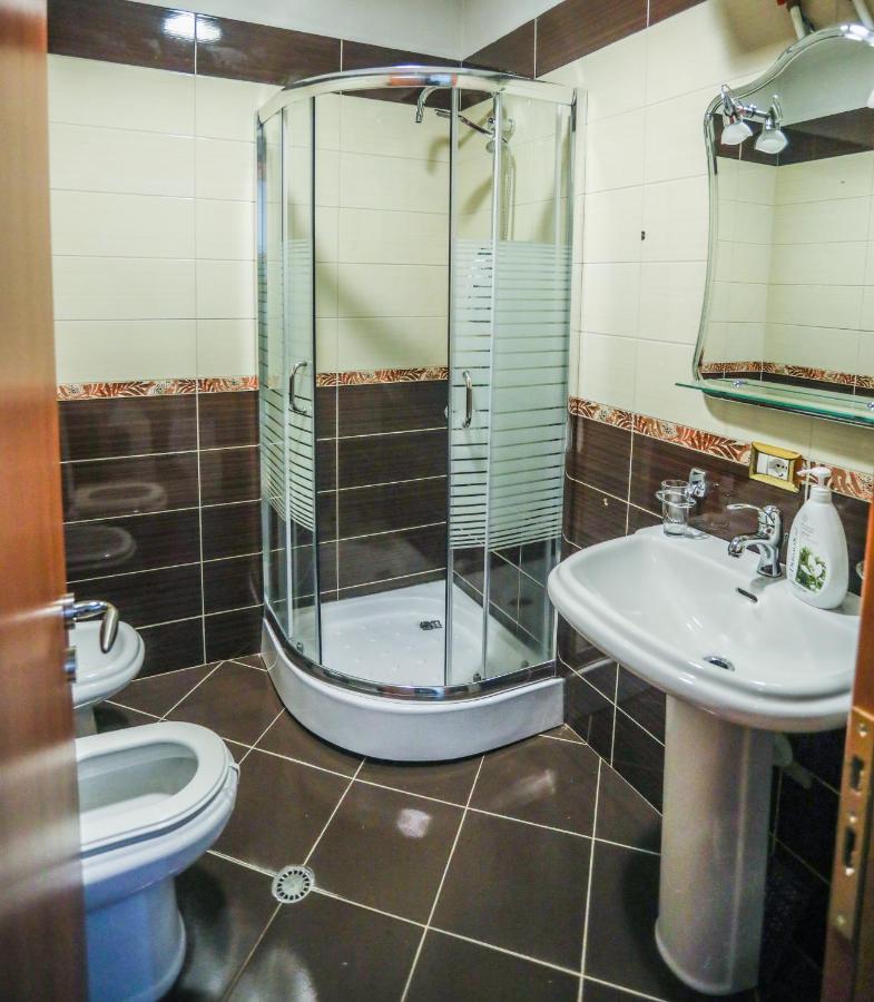 Luxurious Apartment Lake View Pogradec Buitenkant foto